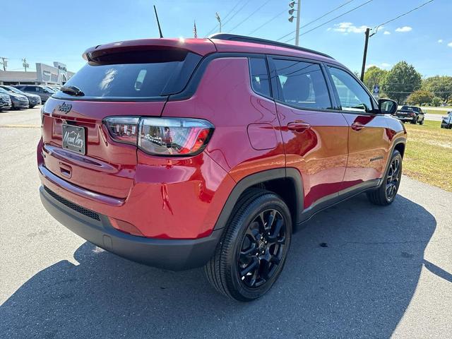 Photo of 2026 red hot pearlcoat Jeep Compass