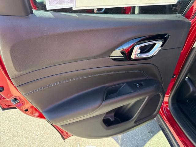 Photo of 2026 red hot pearlcoat Jeep Compass