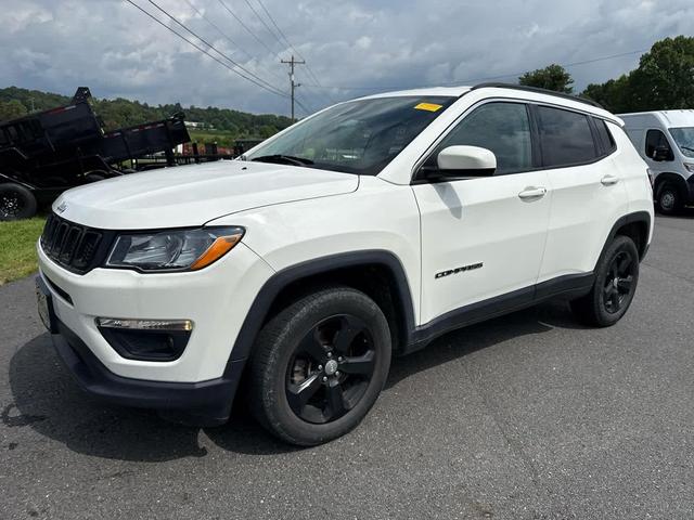 Photo of 2019 White Clearcoat Jeep Compass
