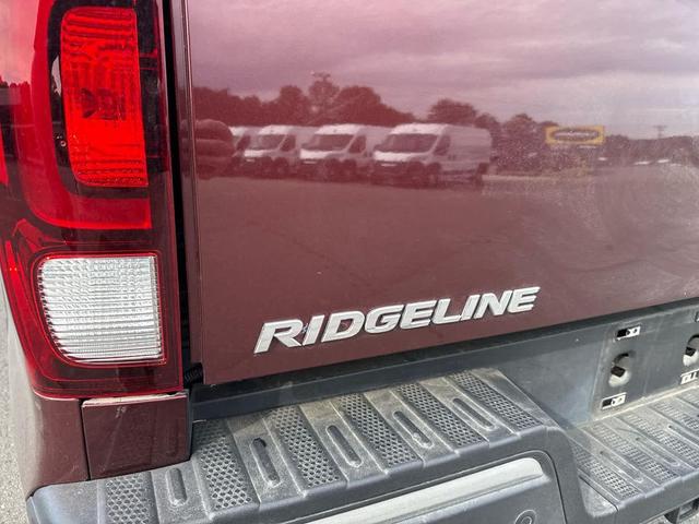 Photo of 2019 Deep Scarlet Pearl Honda Ridgeline