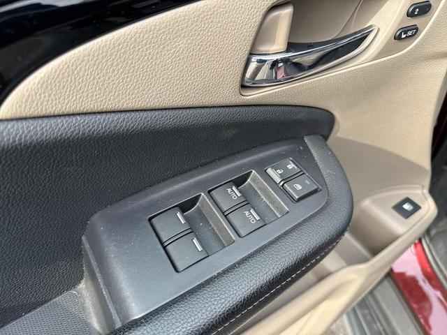 Photo of 2019 Deep Scarlet Pearl Honda Ridgeline