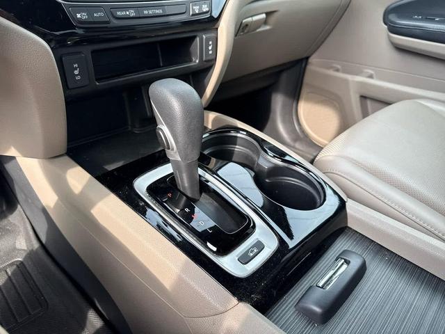 Photo of 2019 Deep Scarlet Pearl Honda Ridgeline