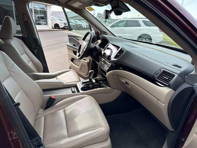 Photo of 2019 Deep Scarlet Pearl Honda Ridgeline