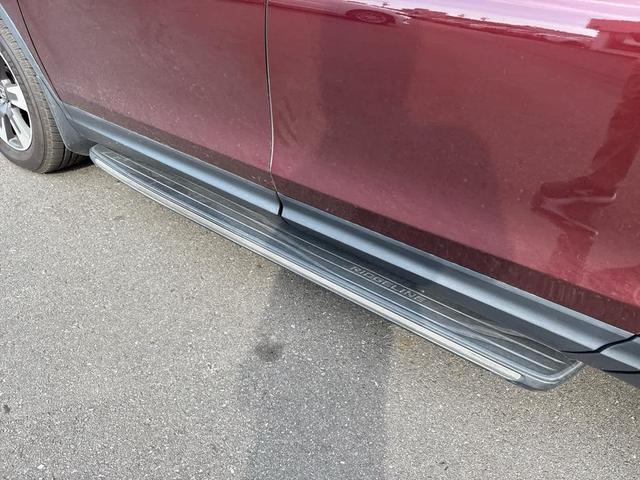 Photo of 2019 Deep Scarlet Pearl Honda Ridgeline