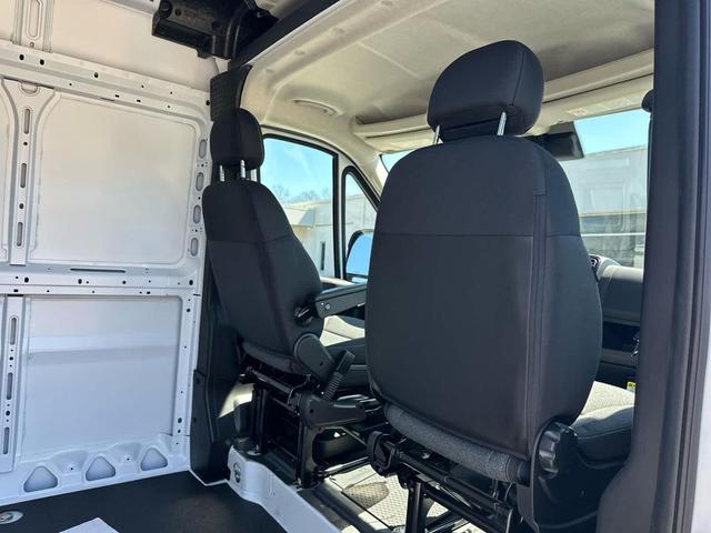 Photo of 2025 Bright White Clearcoat RAM ProMaster 2500
