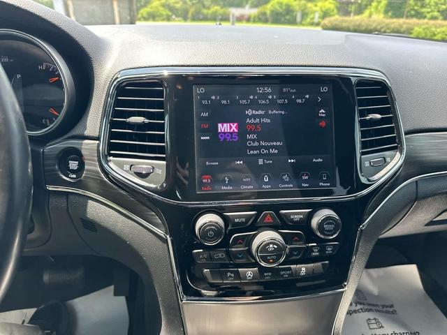 Photo of 2019 Diamond Black Crystal Pearlcoat Jeep Grand Cherokee