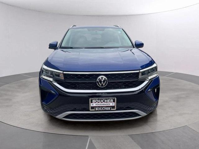 Photo of 2022 Dusk Blue Metallic Volkswagen Taos