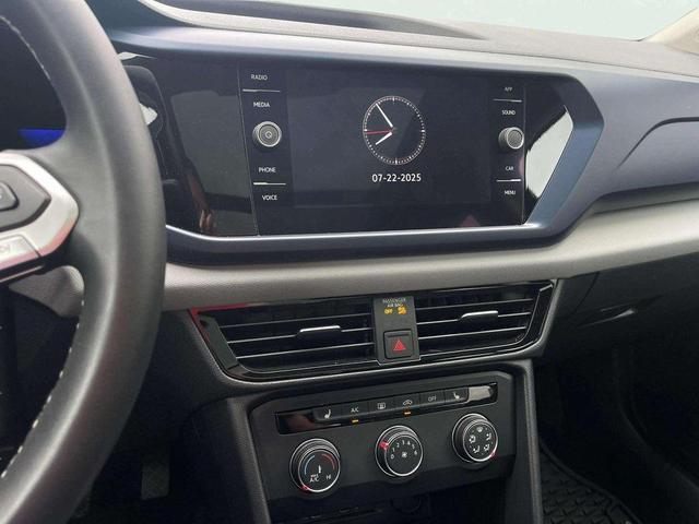 Photo of 2022 Dusk Blue Metallic Volkswagen Taos