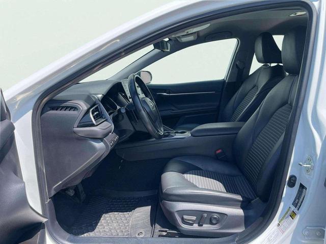Photo of 2022 White Toyota Camry