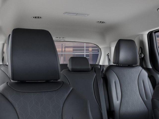 Photo of 2026 Snow White Pearl Kia Carnival