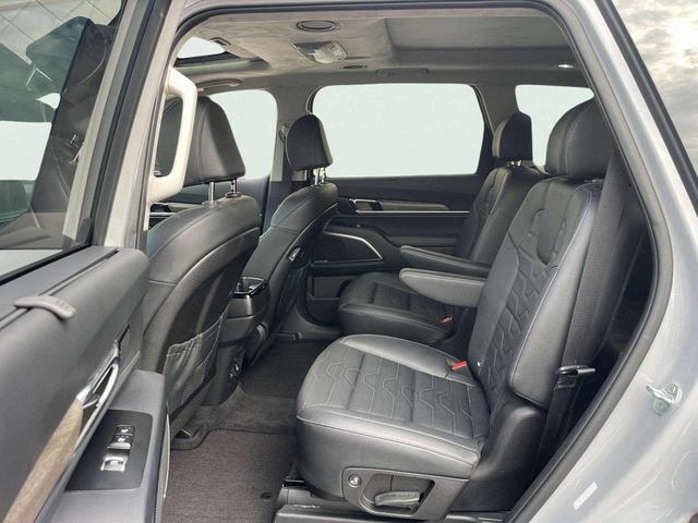 Photo of 2022 Wolf Gray Kia Telluride