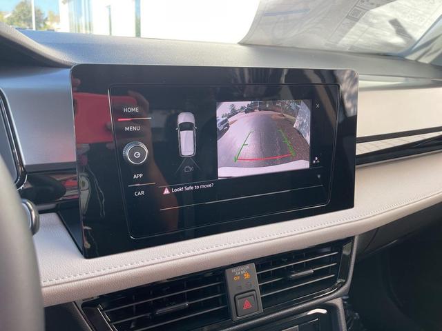 Photo of 2025 Pure White Volkswagen Taos