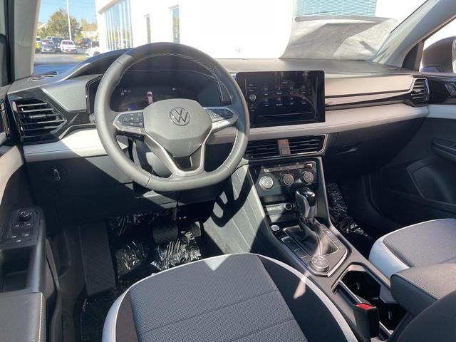 Photo of 2025 Pure White Volkswagen Taos