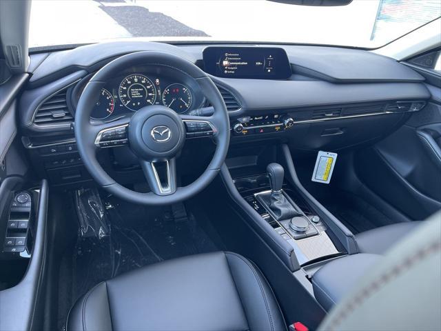 Photo of 2025 Machine Gray Metallic Mazda Mazda3