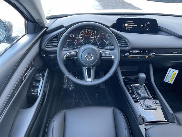 Photo of 2025 Machine Gray Metallic Mazda Mazda3