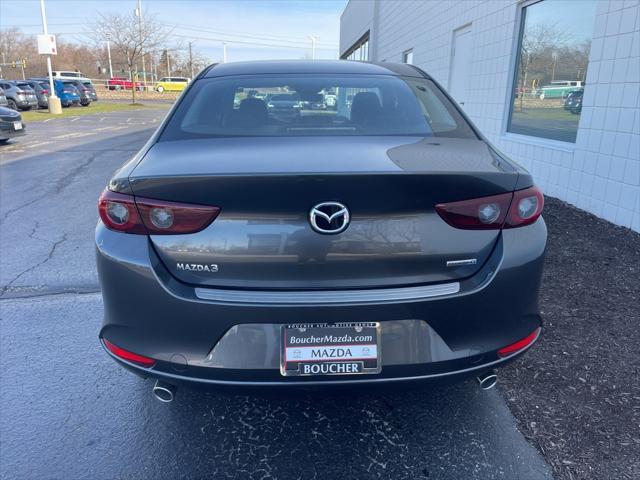 Photo of 2025 Machine Gray Metallic Mazda Mazda3
