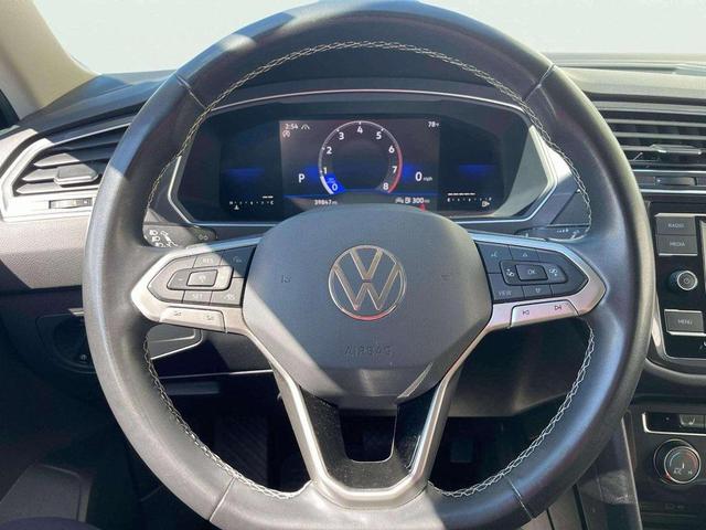 Photo of 2022 Deep Black Pearl Volkswagen Tiguan