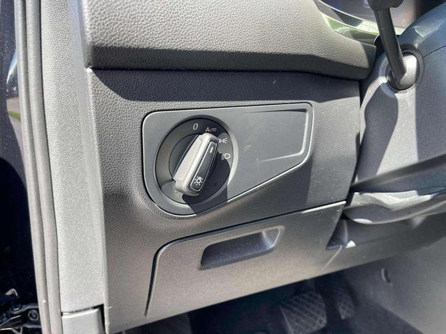 Photo of 2022 Deep Black Pearl Volkswagen Tiguan