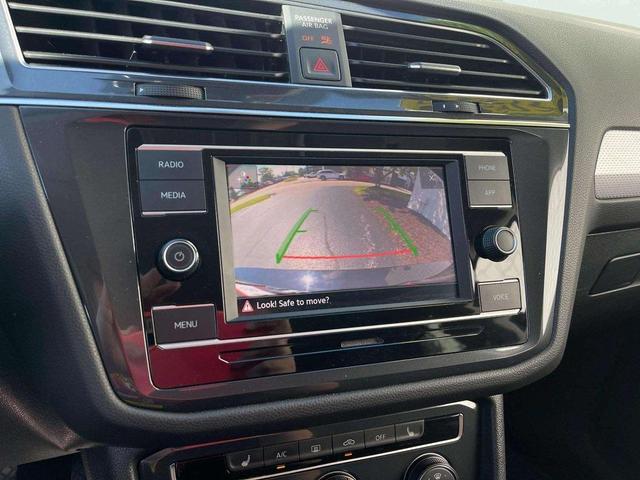 Photo of 2022 Deep Black Pearl Volkswagen Tiguan