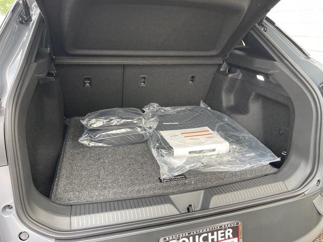 Photo of 2025 Pure Gray Volkswagen ID.4