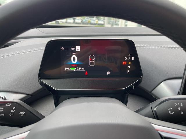 Photo of 2025 Pure Gray Volkswagen ID.4