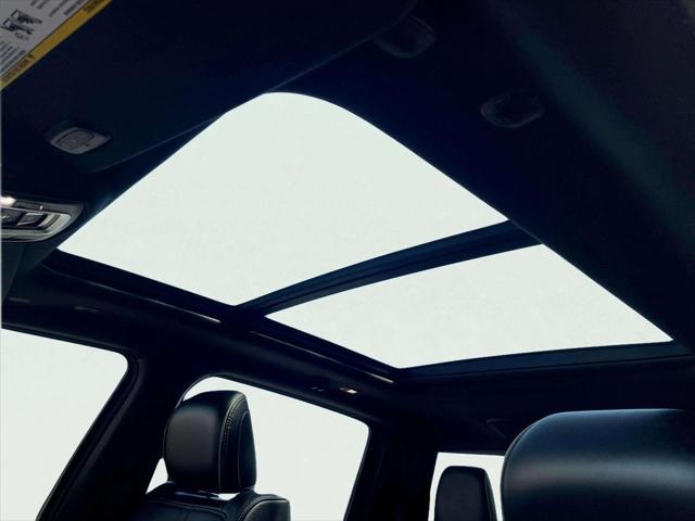 Photo of 2022 Patriot Blue Pearlcoat RAM 1500