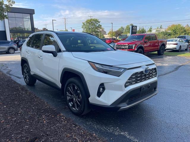 Photo of 2024 Wind Chill Pearl Toyota RAV4 Hybrid