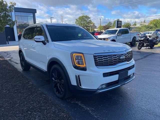 Photo of 2020 Snow White Pearl Kia Telluride