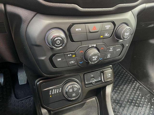 Photo of 2023 Sting-Gray Clearcoat Jeep Renegade