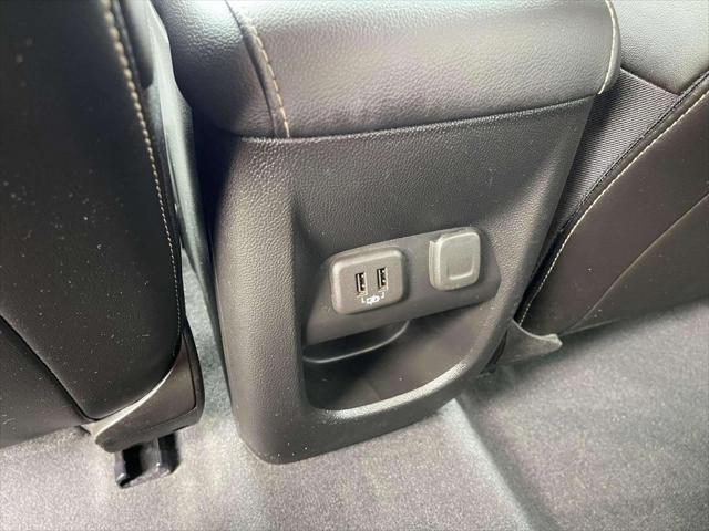 Photo of 2022 Onyx Black GMC Canyon