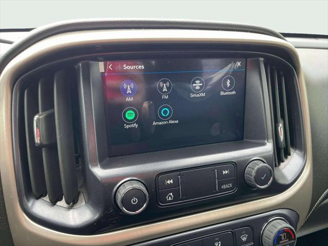 Photo of 2022 Onyx Black GMC Canyon