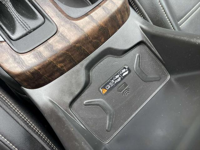 Photo of 2022 Onyx Black GMC Canyon