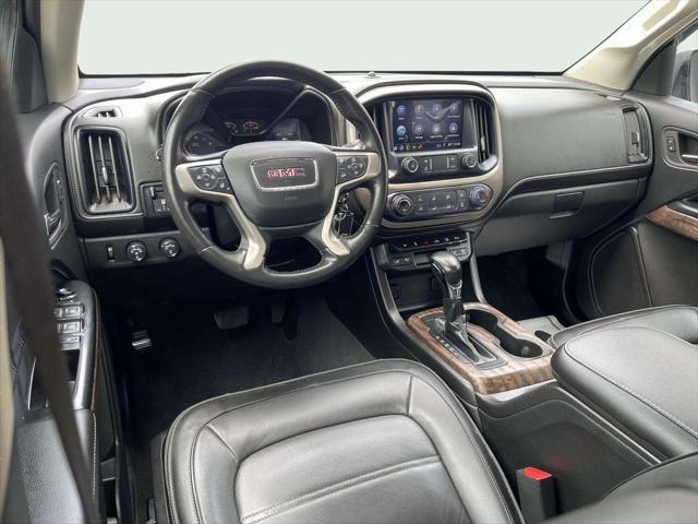 Photo of 2022 Onyx Black GMC Canyon
