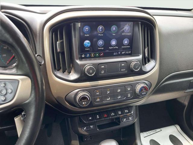 Photo of 2022 Onyx Black GMC Canyon