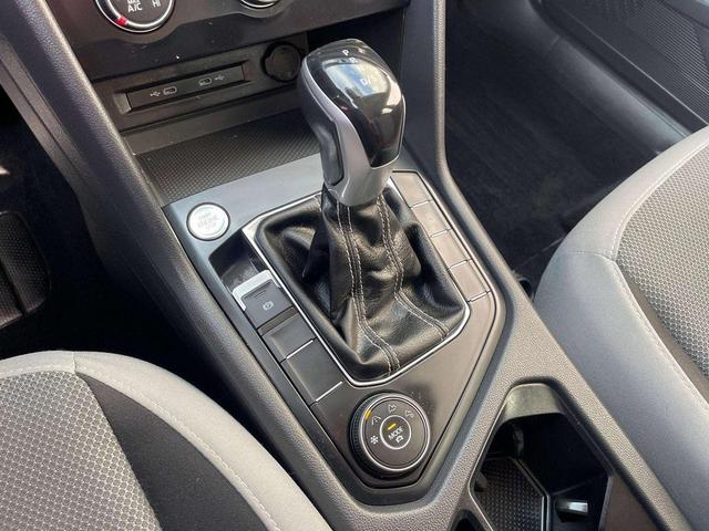 Photo of 2022 Pyrite Silver Metallic Volkswagen Taos
