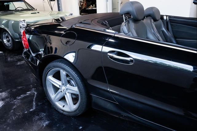 Photo of 2004 Black Mercedes-Benz SL-Class