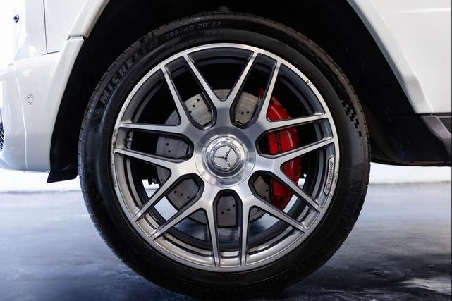 Photo of 2020 designo Diamond White Metallic Mercedes-Benz AMG G 63