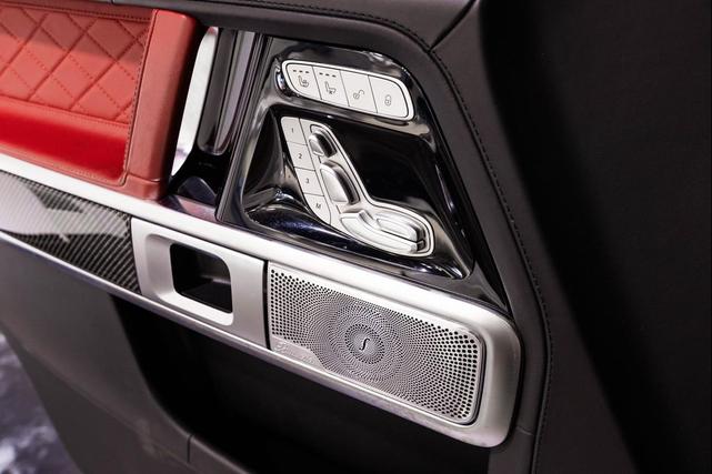 Photo of 2020 designo Diamond White Metallic Mercedes-Benz AMG G 63