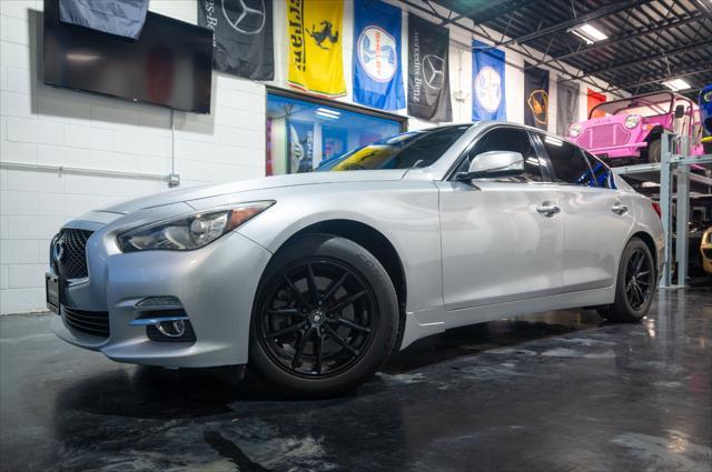 2015 Infiniti Q50