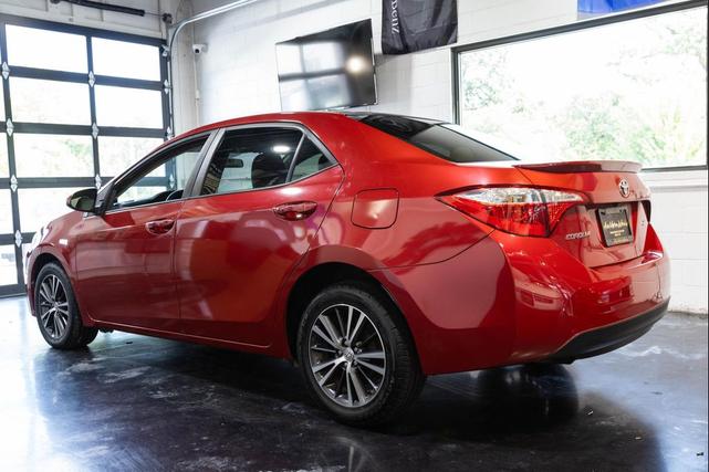 Photo of 2016 Barcelona Red Metallic Toyota Corolla