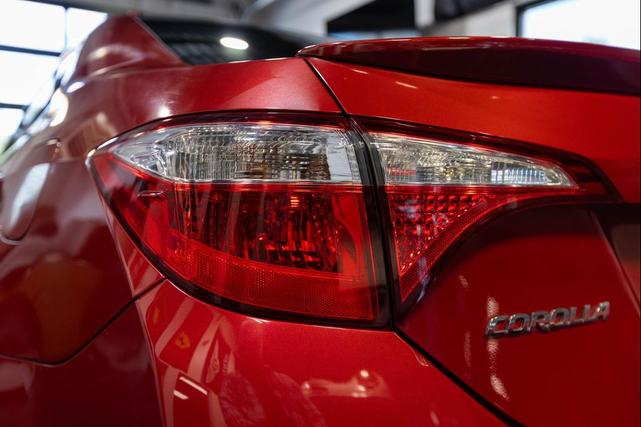 Photo of 2016 Barcelona Red Metallic Toyota Corolla