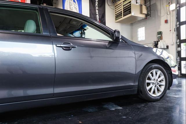 Photo of 2010 Magnetic Gray Metallic Toyota Camry