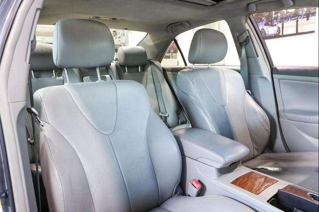 Photo of 2010 Magnetic Gray Metallic Toyota Camry