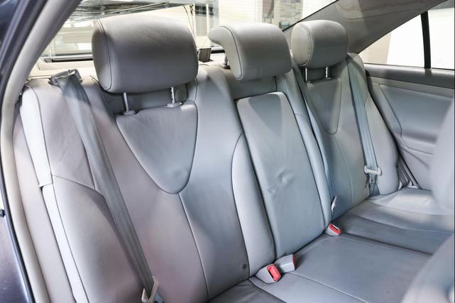 Photo of 2010 Magnetic Gray Metallic Toyota Camry