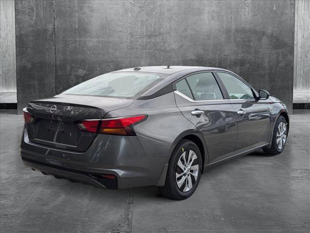Photo of 2025 Gun Metallic Nissan Altima