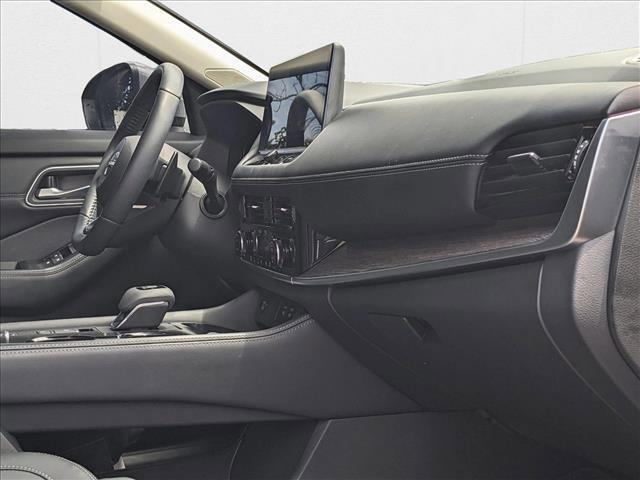 Photo of 2024 Boulder Gray Pearl Nissan Rogue