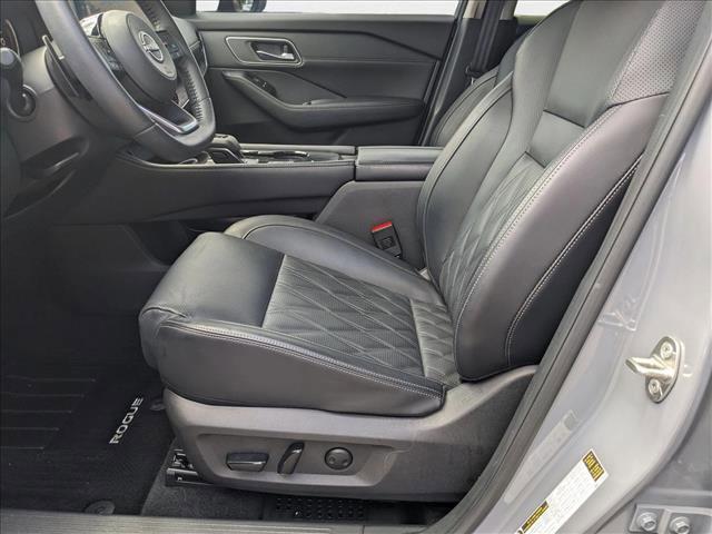 Photo of 2024 Boulder Gray Pearl Nissan Rogue