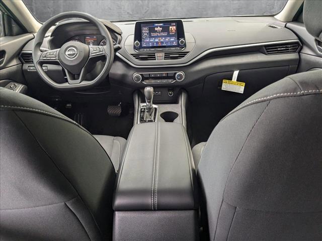Photo of 2025 Gun Metallic Nissan Altima