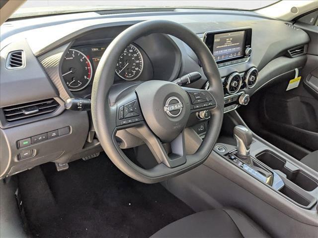 Photo of 2025 Gun Metallic Nissan Sentra