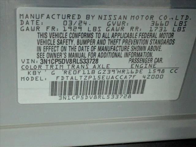 Photo of 2024 Boulder Gray Pearl Nissan Kicks